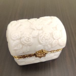 Formalities by baum bros vintage rose Trinket box